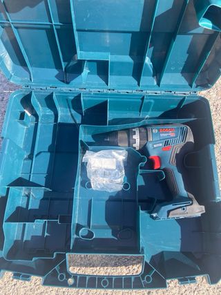 Taladro Percutor Bosch GSB 18V-55 + Caja. Nuevo