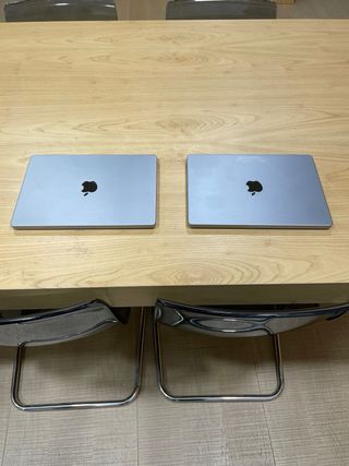 2 MacBook Pro M1 Gris Espacial