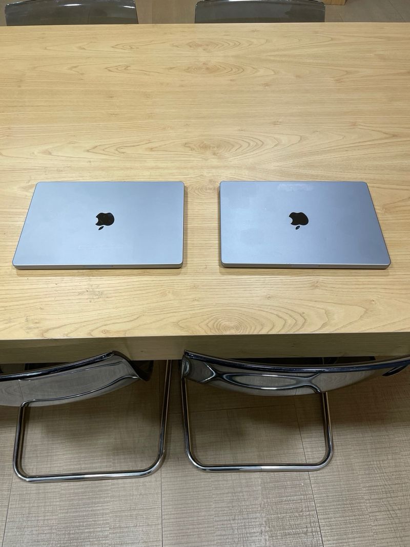 2 MacBook Pro M1 Gris Espacial afbeelding 3