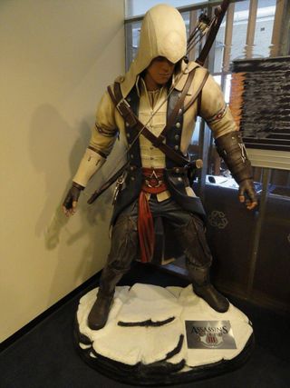 Estatua Connor Assassin's Creed III (Tamaño Real)