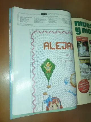 Revista Recuerdos 9 en punto de cruz