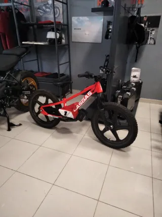 Bicicleta Eléctrica Gas Gas Roja