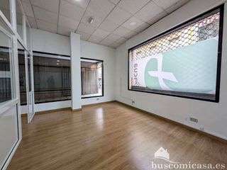 Local comercial en alquiler en Linares