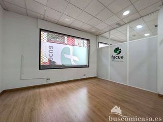 Local comercial en alquiler en Linares