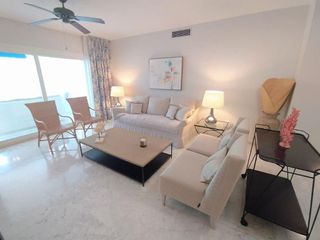 Piso en alquiler en Puerto Banús en Marbella