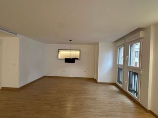 Piso en alquiler en El Pla del Remei en Valencia