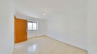 Piso en alquiler en Ciudad de Asís en Alicante