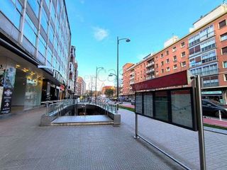 Oficina en alquiler en San Pedro de Deusto-La Ribera en Bilbao