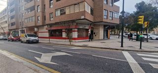 Local comercial en alquiler en San José en Zaragoza