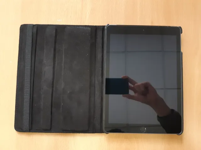 iPad 5a Generación Wifi + Cellular (2017)