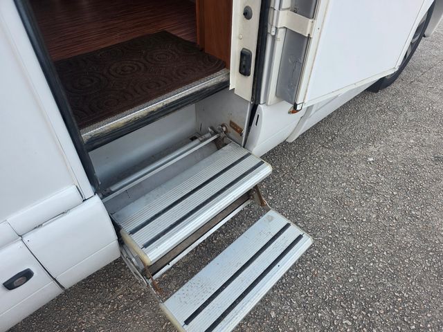 LAIKA RESOSLINE 2011