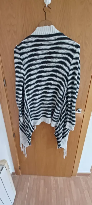 Chaqueta de punto rayas blanco y negro