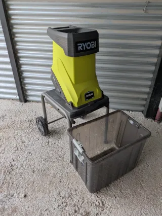 Biotrituradora Ryobi 2500W RSH2545B
