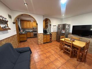 Chalet en venta en Peña de las Águilas en Elche