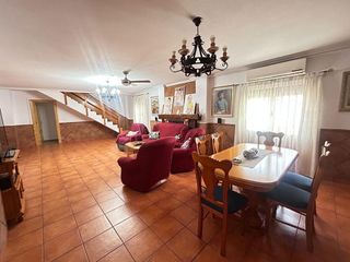 Chalet en venta en Peña de las Águilas en Elche