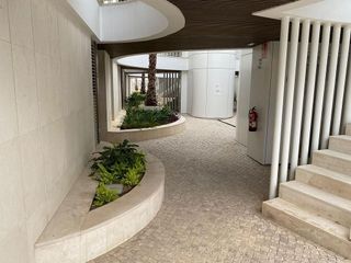 Piso en alquiler en Elviria en Marbella