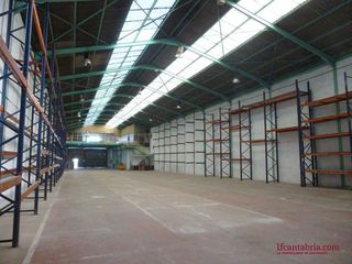 Nave industrial en alquiler en Muriedas en Camargo