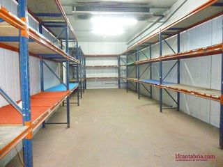 Nave industrial en alquiler en Muriedas en Camargo