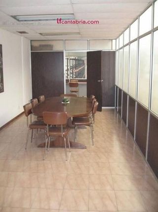 Nave industrial en alquiler en Muriedas en Camargo