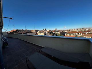 Ático en alquiler en Canalejas - Gran Vía en Salamanca