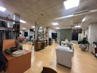 Local comercial en alquiler en Baeza