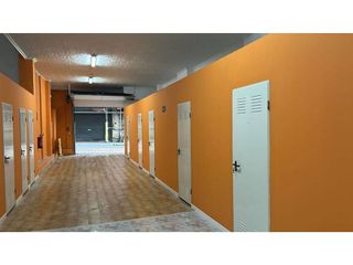 Garaje en venta en Ventiun en Ourense