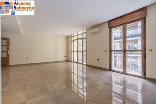 Piso en venta en San Matías - Realejo en Granada