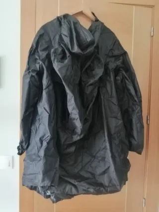 Poncho impermeable Forclaz Negro