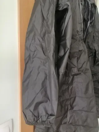 Poncho impermeable Forclaz Negro