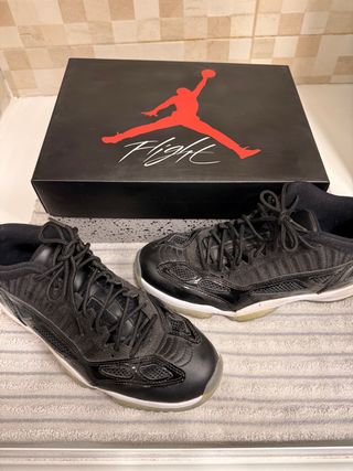 Nike Air Jordan 4 Retro Talla 43