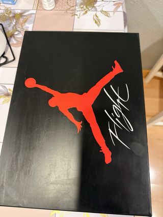 Nike Air Jordan 4 Retro Talla 43