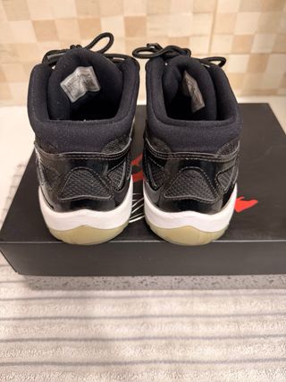 Nike Air Jordan 4 Retro Talla 43