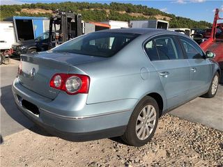FARO DEL. IZDO. Volkswagen Passat Berlina (3C2)(2005->) 2.0 TDI 16V