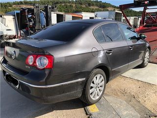 FARO DEL. IZDO. Volkswagen Passat Berlina (3C2)(2005->) 2.0 TDI 16V