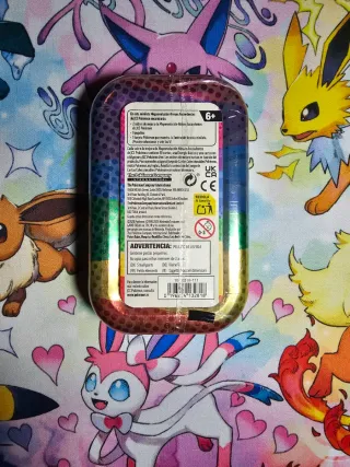 Mini lata sellada Pokémon Héroes Ascendentes Riolu