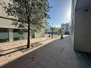 Local comercial en alquiler en Barri del Mar - Ribes Roges en Vilanova i La Geltrú