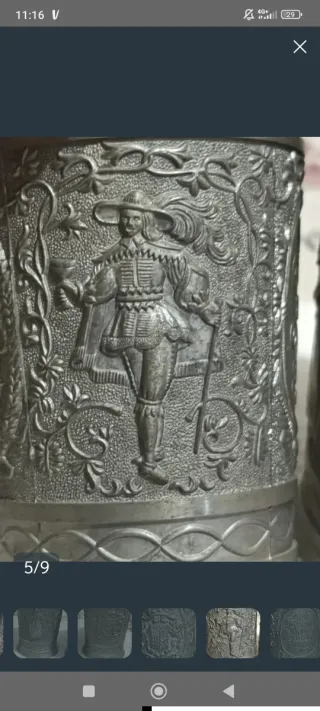 Antichi bicchieri e e Fiaschetta Decorati