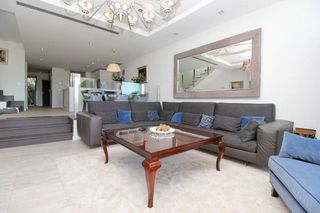 Casa pareada en alquiler en Nagüeles Alto en Marbella