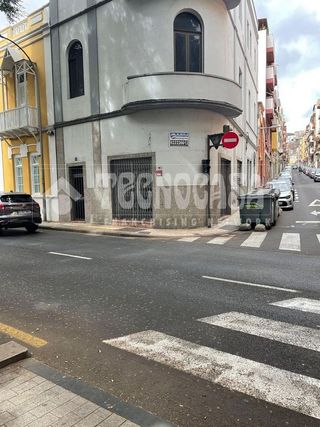Local comercial en alquiler en Salamanca - Uruguay - Las Mimosas en Santa Cruz de Tenerife
