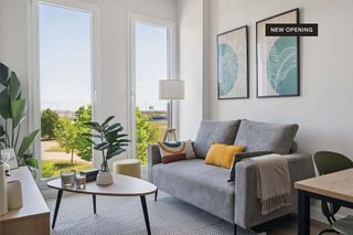 Piso en alquiler en Ensanche de Vallecas - Valdecarros en Madrid