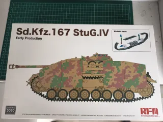 Maqueta StuG.IV 1/35 Rye Field Early Production
