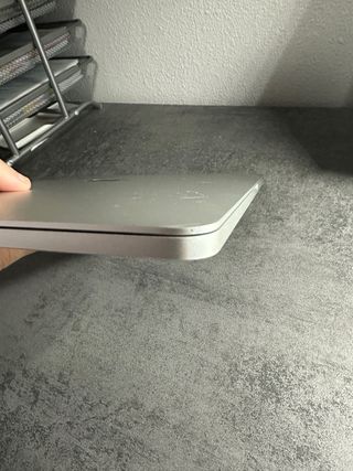 MacBook Pro 13” (2018) 256GB Touchbar. 322 ciclos!
