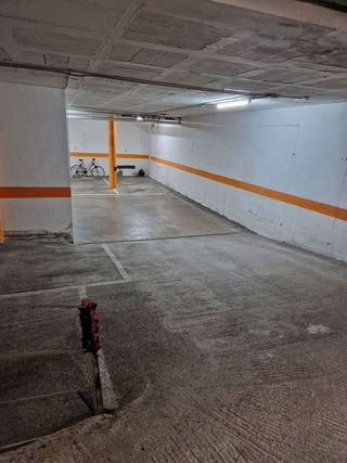 Garaje en alquiler en Olot