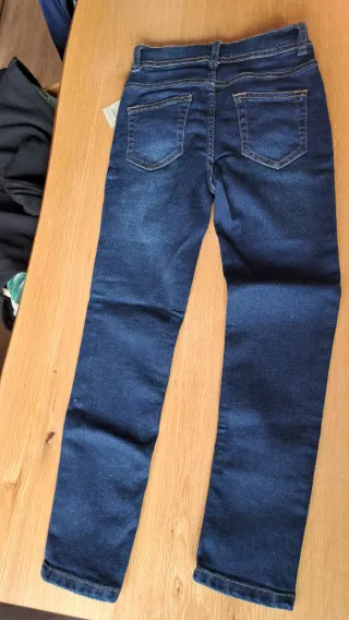 Pantalón vaquero niño Talla 7-8 NUEVO