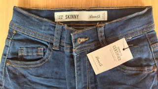 Pantalón vaquero niño Talla 7-8 NUEVO