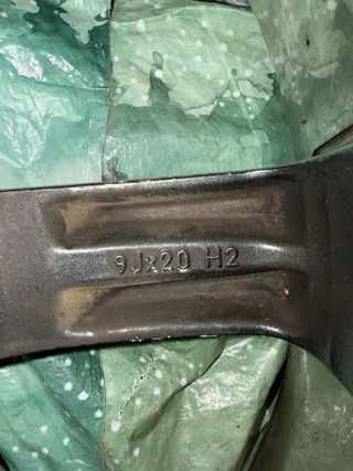 Llanta Mercedes Benz