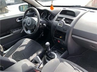 FARO DEL. DCHO Renault Megane II Grandtour (2003->) 1.5 Authentique [1,5 Ltr. - 78 kW dCi Diesel]