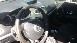 FARO DEL. DCHO Renault Clio III (2005->) 1.2 16V