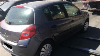 FARO DEL. IZDO. Renault Clio III (2005->) 1.2 16V