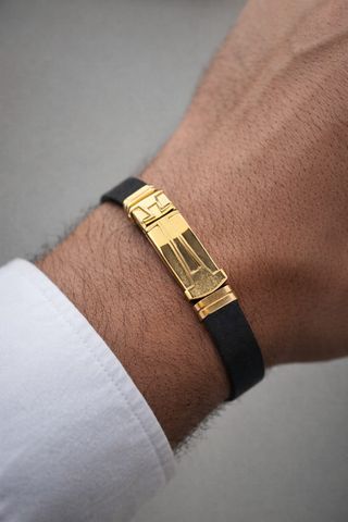 Pulsera Acero Baño Oro 18k Caucho Negra